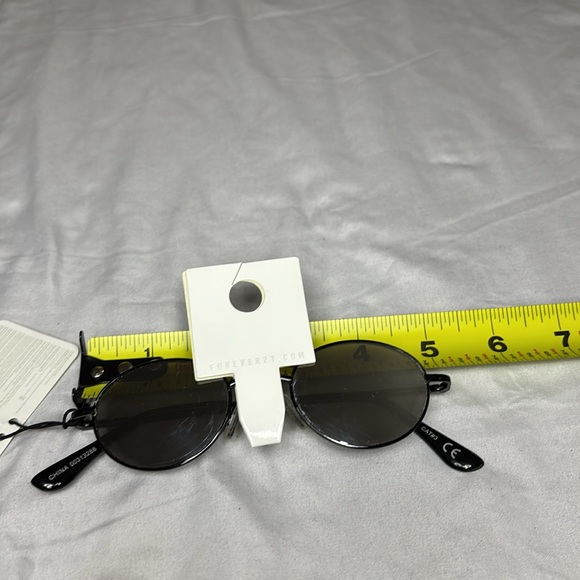 Wire frame sunglasses - Picture 3 of 3